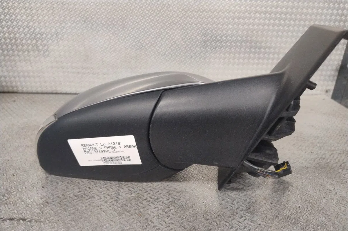 Retroviseur exterieur manuel droit RENAULT MEGANE 3  MEGANE 3 PHASE 1 BREAK occasion