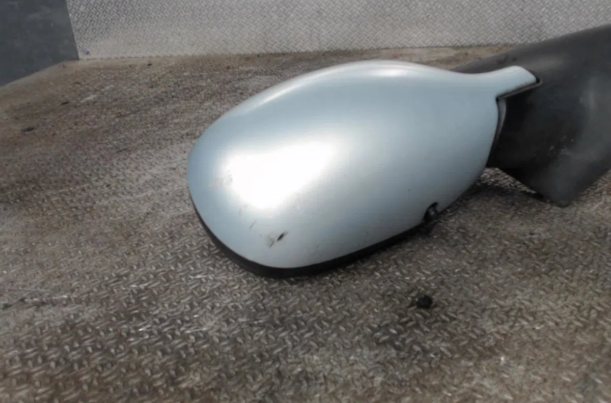Retroviseur exterieur manuel droit Renault MEGANE I Coupé (DA0-1_) 1.6 16v (da0b, da04, da11) (1999-2003) 2 portes occas