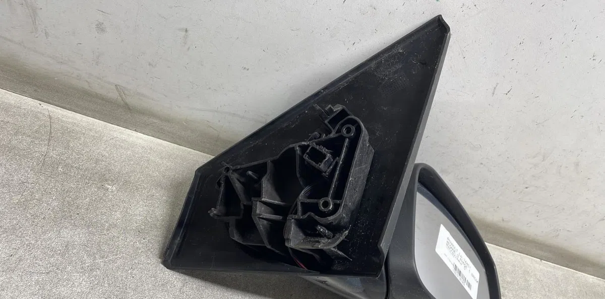 Retroviseur exterieur manuel droit Renault MEGANE III Grandtour (KZ0-1) 1.5 dci (kz1m, kz1w, kz0r) (2009) occasion