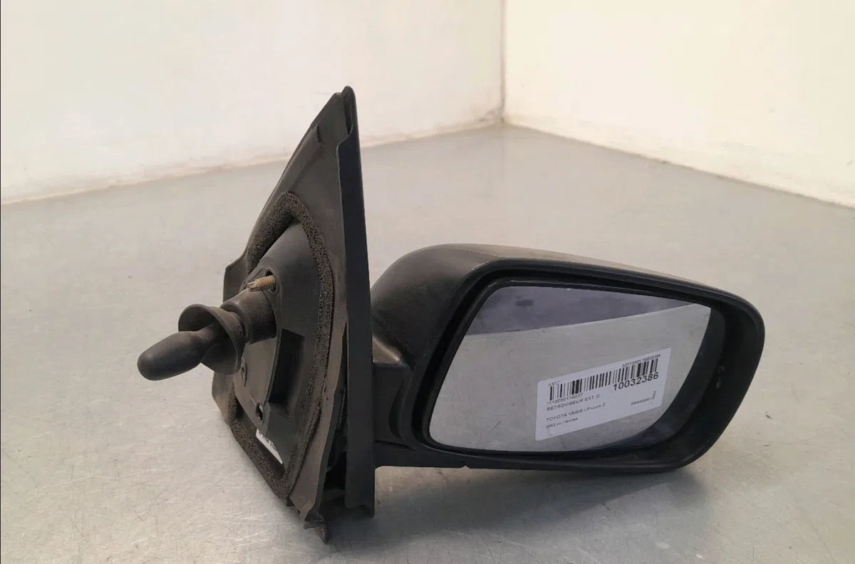 Retroviseur exterieur manuel droit TOYOTA YARIS I occasion