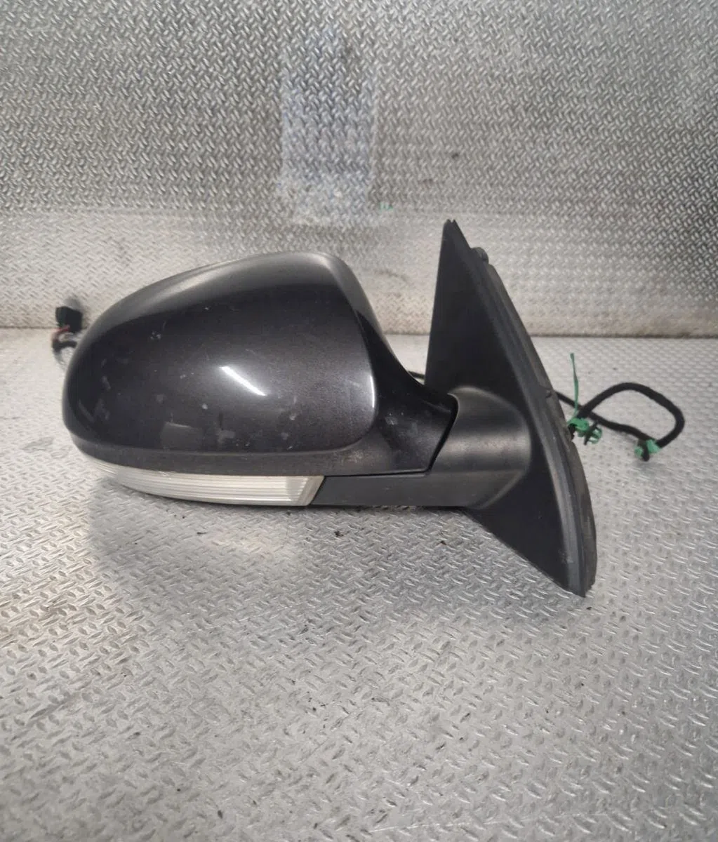 Retroviseur exterieur manuel droit VOLKSWAGEN PASSAT 5  PASSAT 5 BREAK occasion