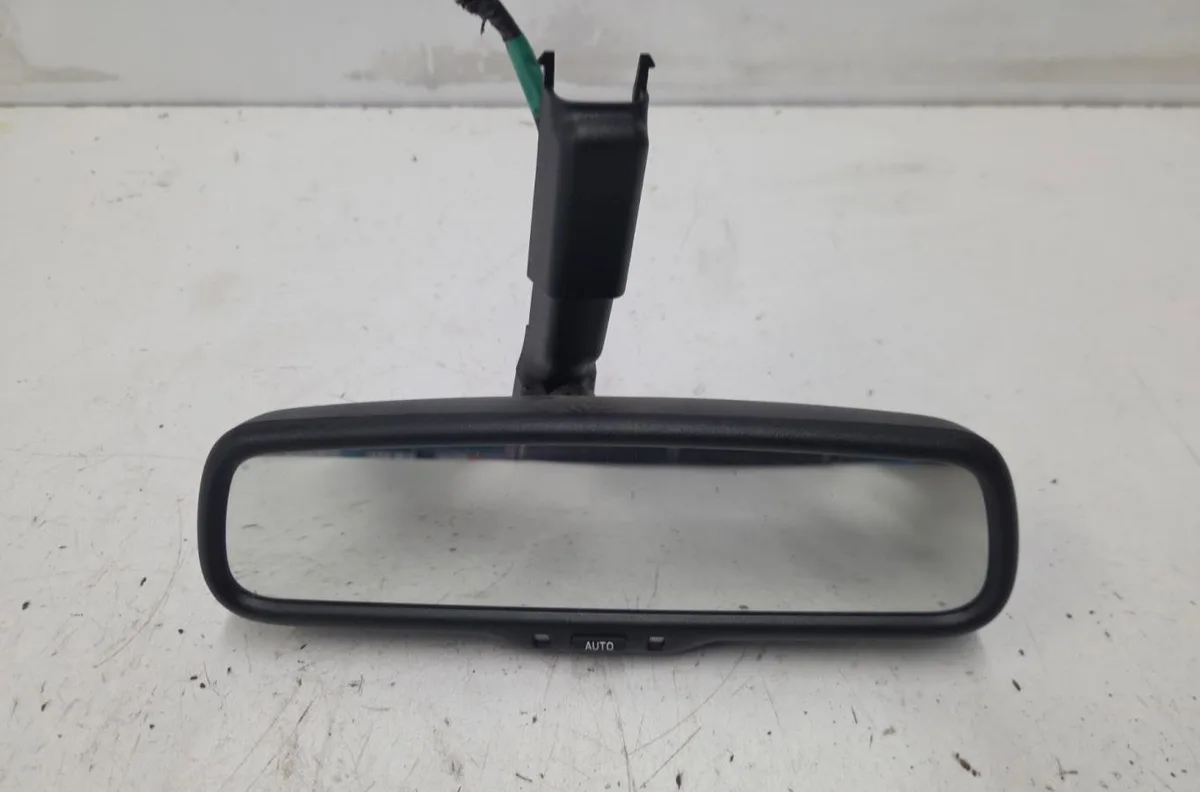 Retroviseur interieur TOYOTA AVENSIS 3 PHASE 2 BREAK occasion