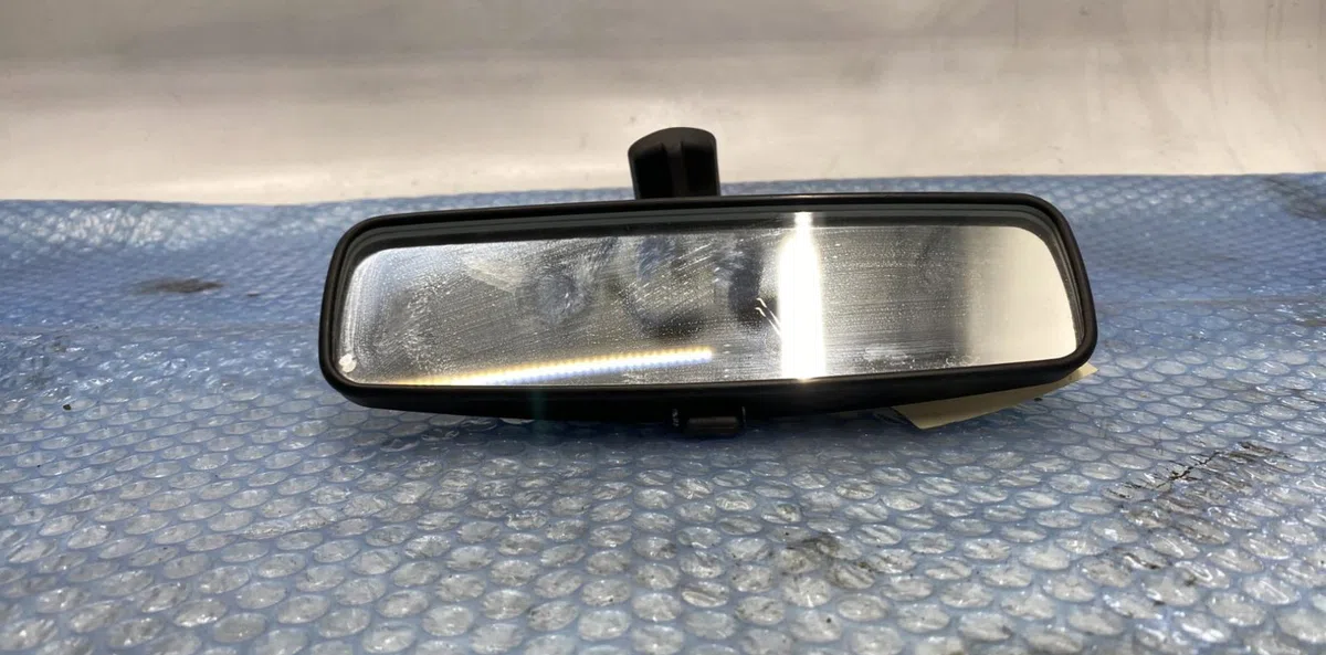 Retroviseur interieur Toyota YARIS (_P13_) 1.4 d (nlp130_) (2011) occasion