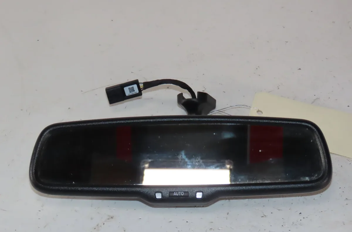 Retroviseur interieur Toyota YARIS (_P21_, _PA1_, _PH1_) 1.5 hybrid (mxph10, mxph11) (2020) 5 portes occasion