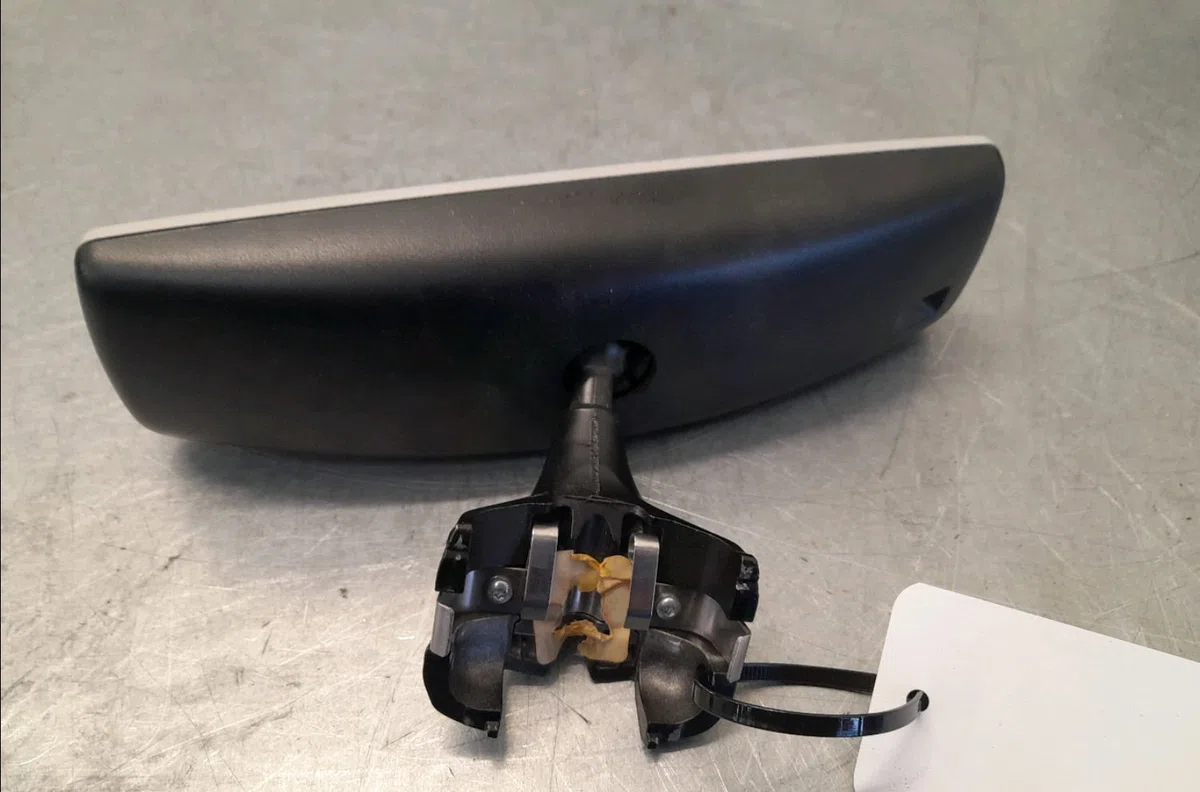 Retroviseur interieur Volkswagen TOURAN (1T3) 2.0 tdi (2010-2015) 5 portes occasion