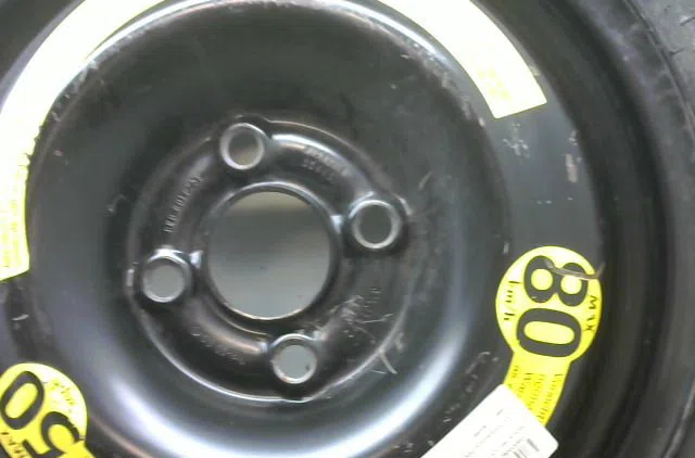 Roue de secours Volkswagen POLO III (6N1) 60 1.4 (1995-1999) occasion