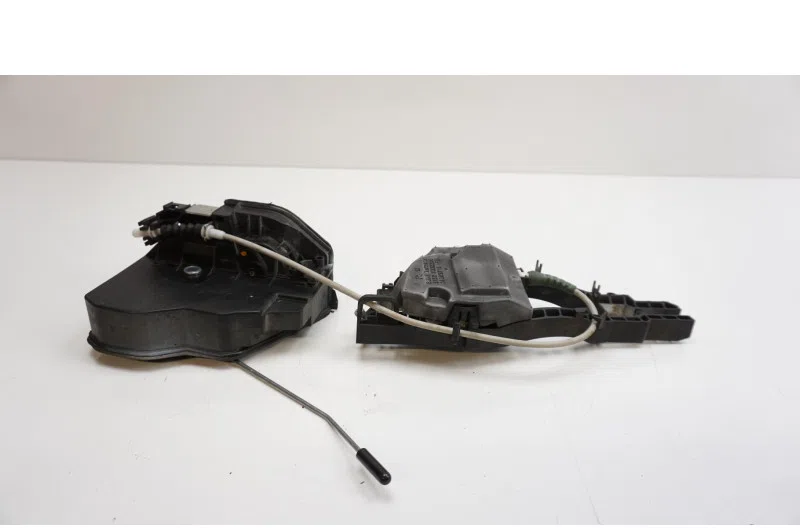 Serrure arriere droit pour BMW SERIE 3 F30 PHASE 1
