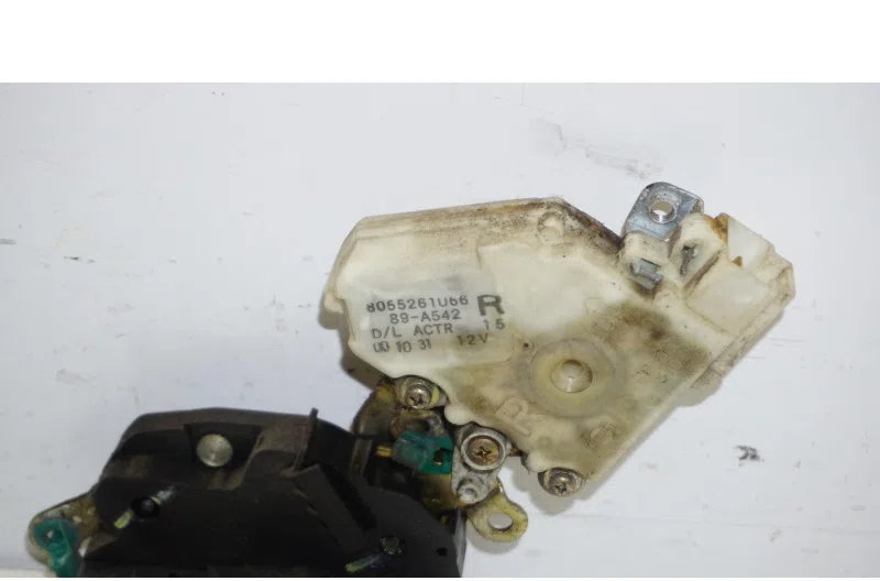 Serrure avant droit pour NISSAN ALMERA TINO PHASE 1