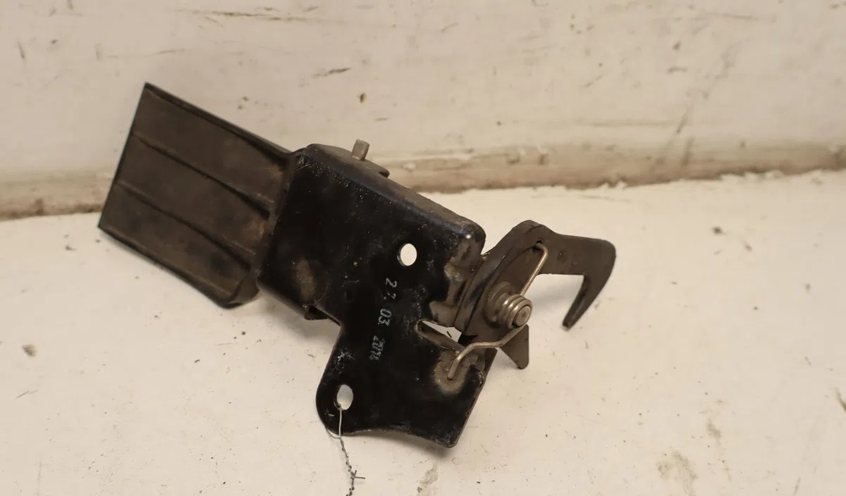 Serrure capot Audi Q3 (8UB, 8UG) 2.0 tdi (2011-2018) occasion
