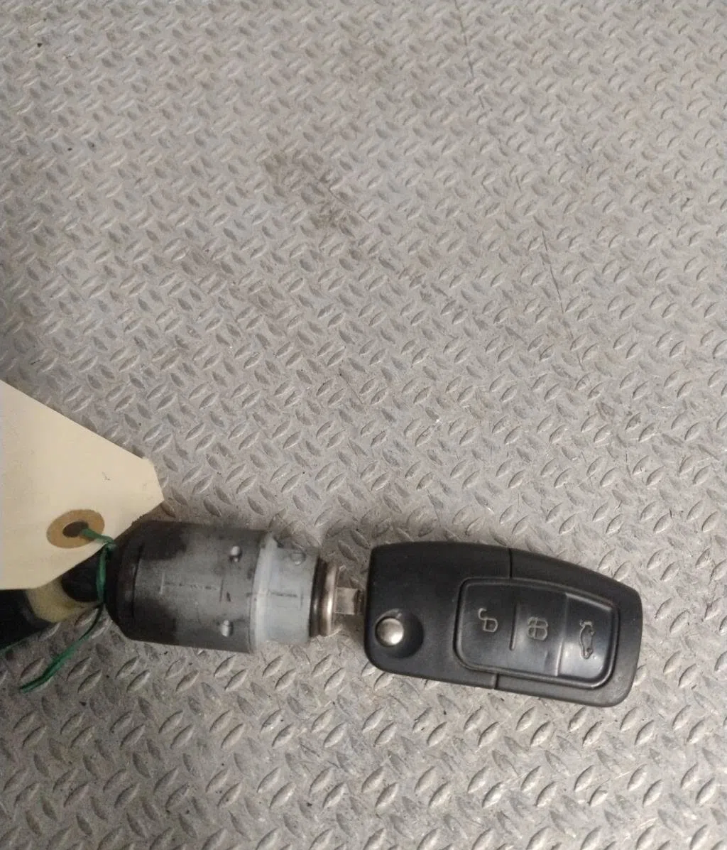 Serrure capot Ford FOCUS II (DA_, HCP, DP) 1.6 tdci (2004-2012) occasion