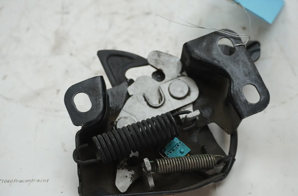 Serrure capot Honda ACCORD VII (CL, CN) 2.2 i-ctdi (cn1) (2004-2008) occasion
