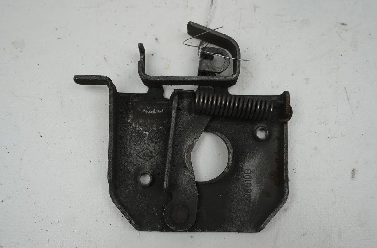 Serrure capot Renault LAGUNA II (BG0-1_) 1.8 16v (bg04, bg0b, bg0c, bg0v) (2001-2005) occasion