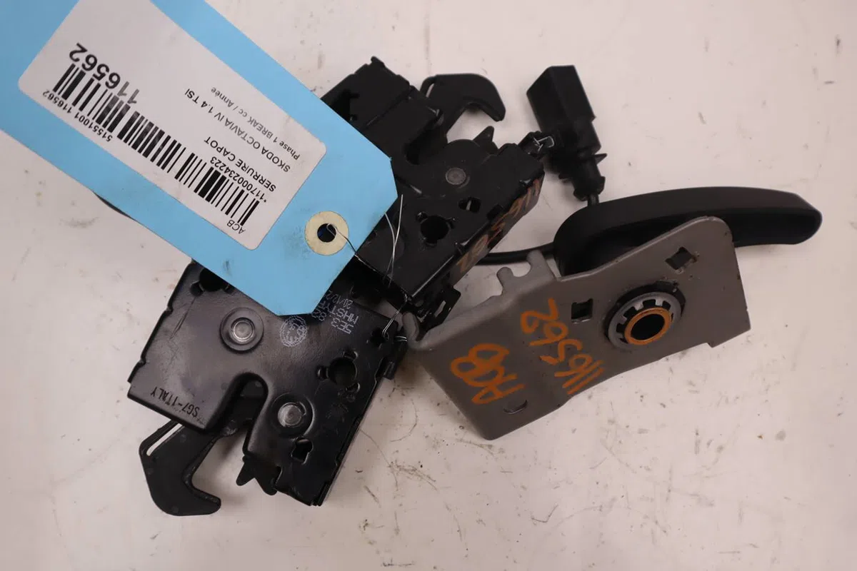 Serrure capot Skoda OCTAVIA IV Combi (NX5) 1.4 tsi iv (2020) occasion