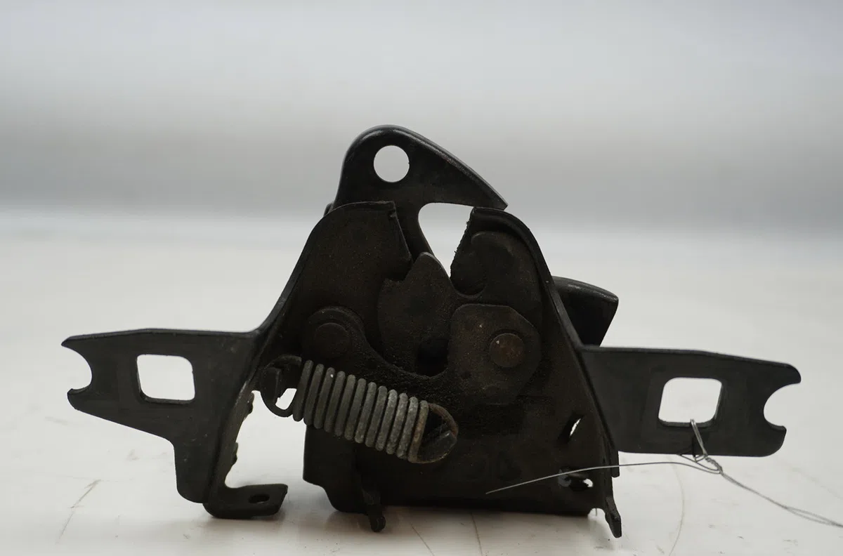 Serrure capot Volkswagen LUPO I (6X1, 6E1) 1.7 sdi (1998-2005) occasion