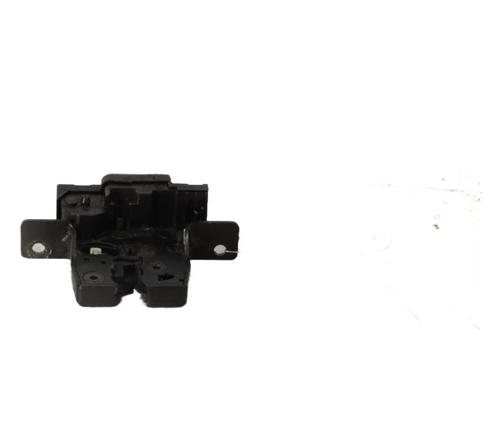 Serrure coffre arrière Renault CLIO III (BR0-1, CR0-1) 1.5 dci (2010-2014) 3 portes occasion
