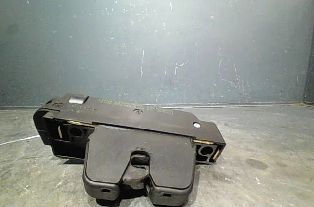 Serrure hayon Citroën C4 I (LC_) 1.6 hdi (2004-2011) 5 portes occasion
