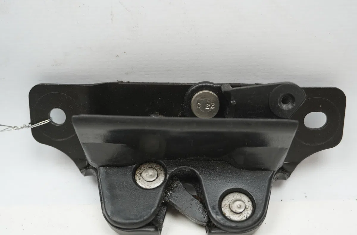 Serrure hayon Citroen SAXO (S0, S1) 1.1 x, sx (1996-2003) 5 portes occasion