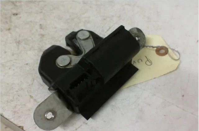 Serrure hayon FIAT GRANDE PUNTO III Phase 1 09-2005--12-2013 1.3 DT MULTIJET 16v 90ch occasion