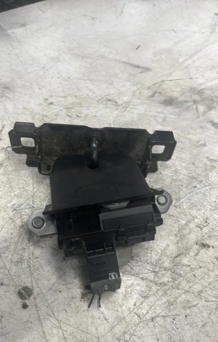 Serrure hayon Ford C-MAX II (DXA-CB7, DXA-CEU) 1.6 tdci (2010-2019) 5 portes occasion