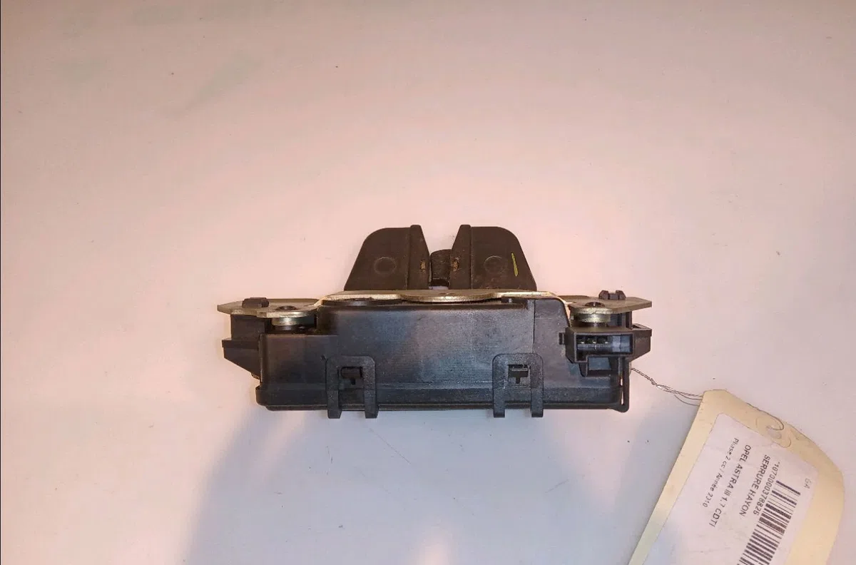 Serrure hayon Opel ASTRA H GTC (A04) 1.7 cdti (l08) (2005-2010) occasion