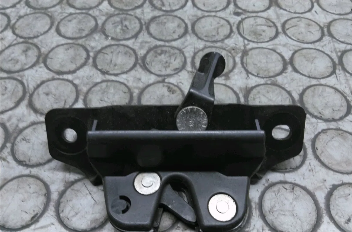 Serrure hayon Peugeot 106 II (1A_, 1C_) 1.1 i (1996-2004) occasion