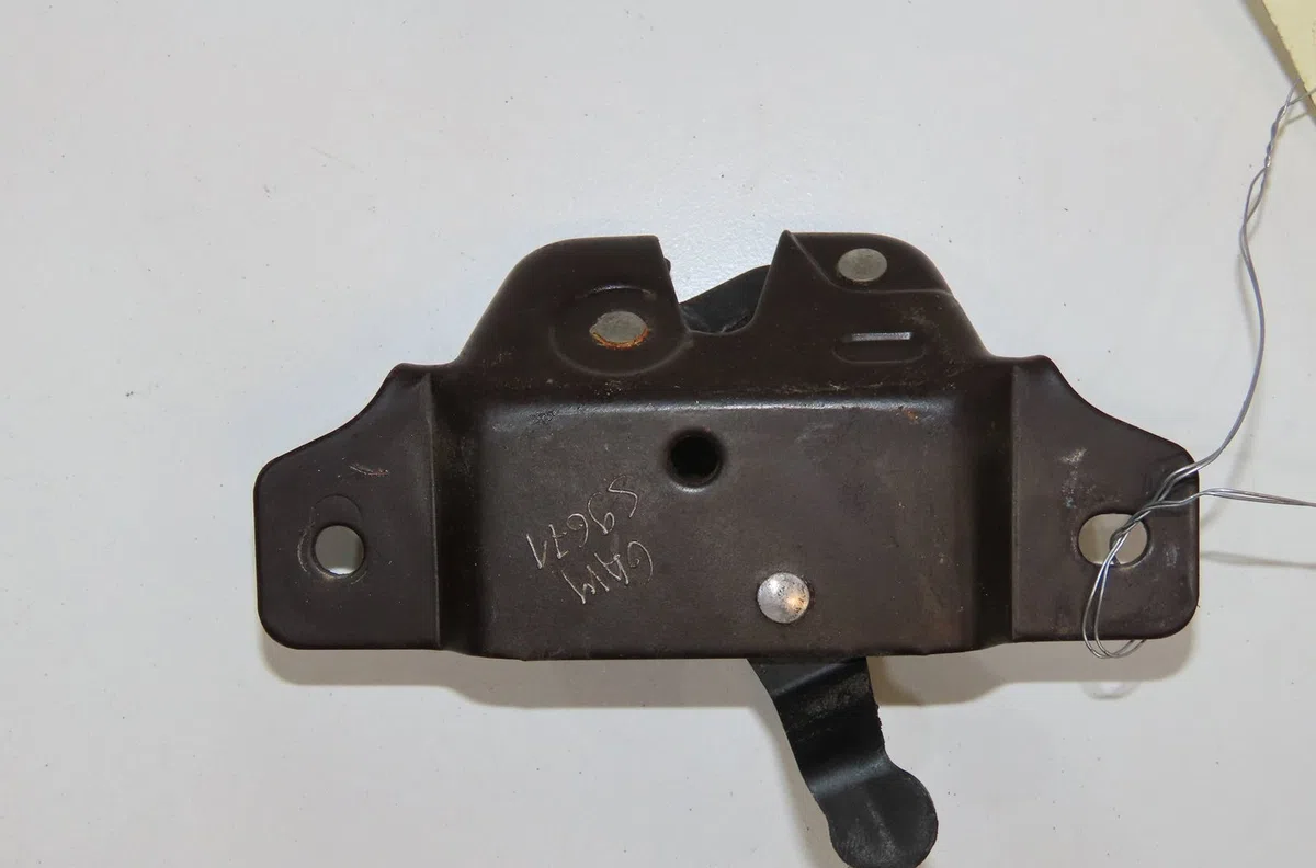 Serrure hayon Peugeot 106 II (1A_, 1C_) 1.5 d (1998-2004) 3 portes occasion