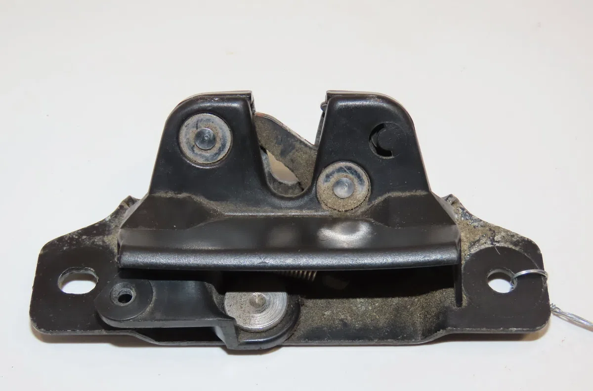 Serrure hayon Peugeot 306 Break (7E, N3, N5) 1.6 (1997-2000) 5 portes occasion