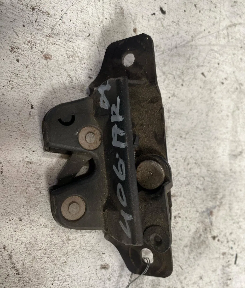 Serrure hayon Peugeot 406 Break (8E-F) 2.0 hdi 110 (1999-2004) 5 portes occasion