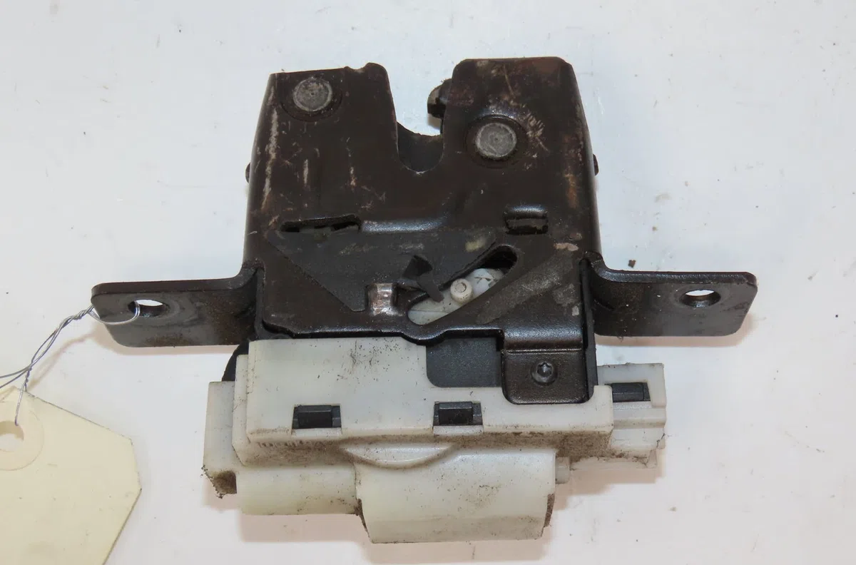 Serrure hayon Renault MEGANE II Break (KM0-1_) 1.5 dci (km16, km1e) (2005-2008) occasion