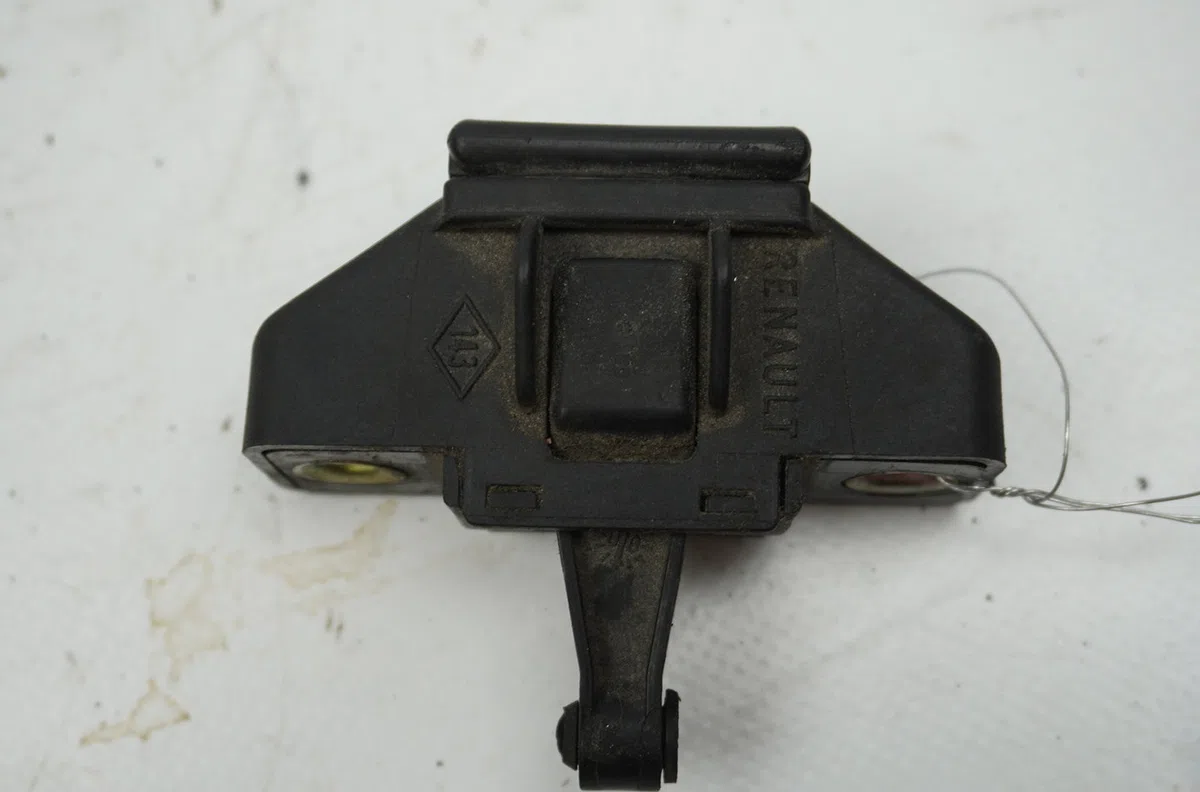 Serrure hayon Renault MEGANE Scenic (JA0-1_) 1.9 d (ja0j) (1997-1999) occasion