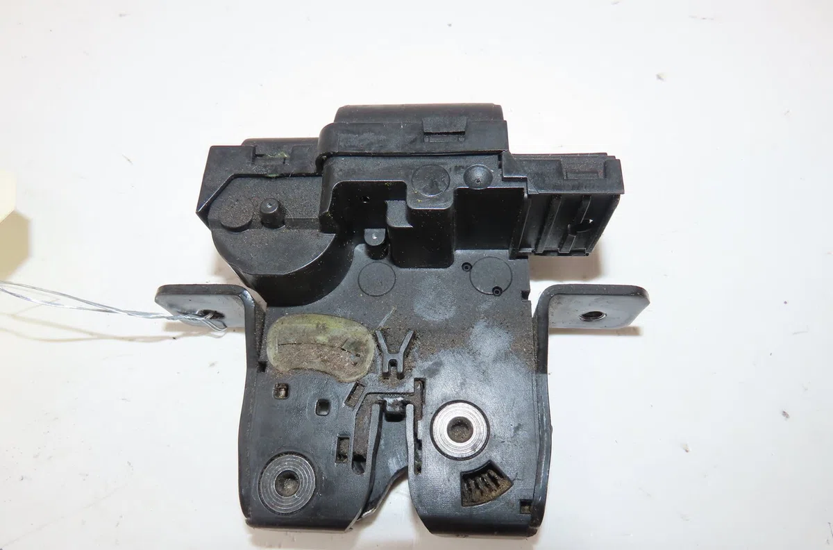 Serrure hayon Renault TWINGO II (CN0_) 1.5 dci (cn0e) (2007-2014) 3 portes occasion