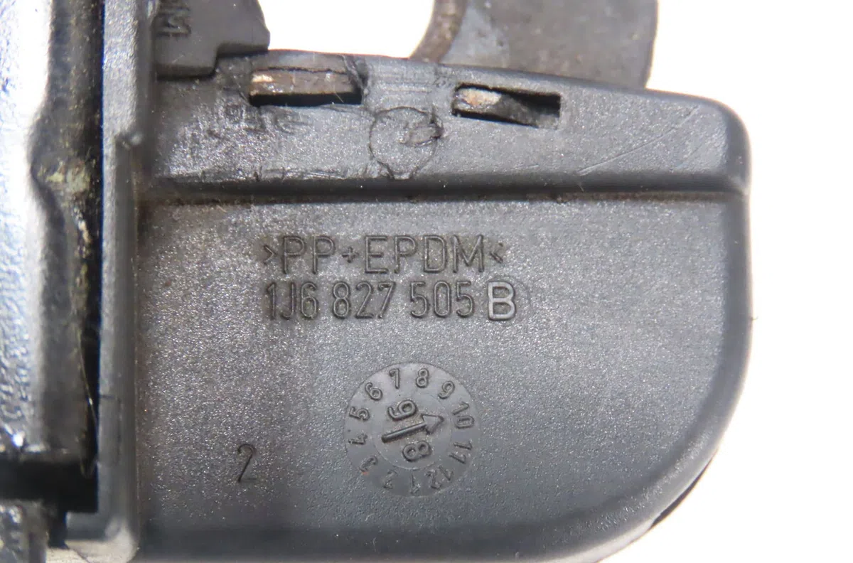 Serrure hayon Volkswagen GOLF IV (1J1) 1.9 tdi (1997-2004) 3 portes occasion