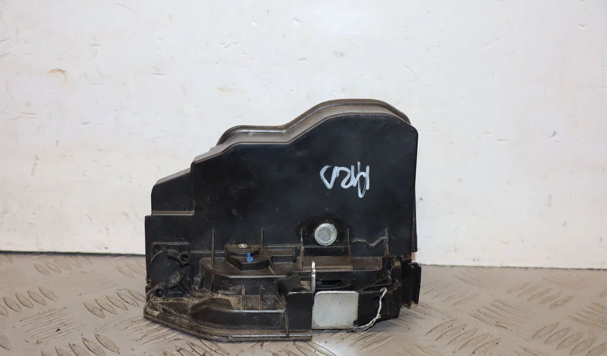 Serrure porte ard Bmw 1 (F20) 116 i (2015-2019) occasion