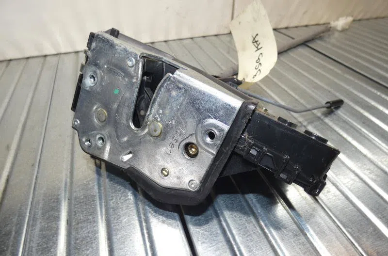 Serrure porte ard BMW SERIE 3 E46 TOURING PHASE 2 BREAK occasion