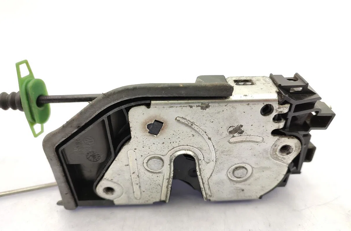 Serrure porte ard BMW SERIE 5 E60 PHASE 2 occasion
