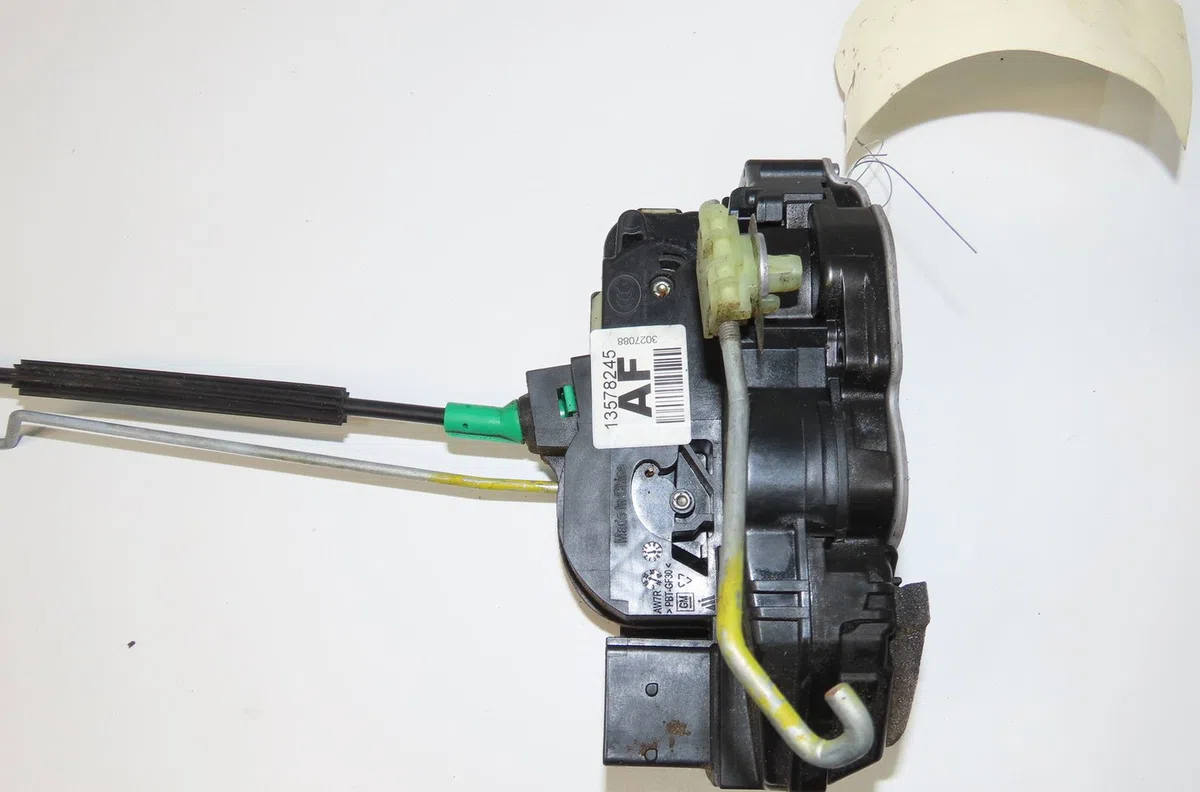 Serrure porte ard Chevrolet ORLANDO (J309) 2.0 d (2011-2015) occasion