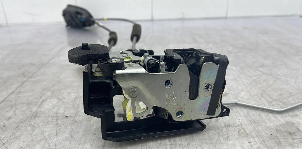 Serrure porte ard CHEVROLET SPARK PHASE 1 occasion
