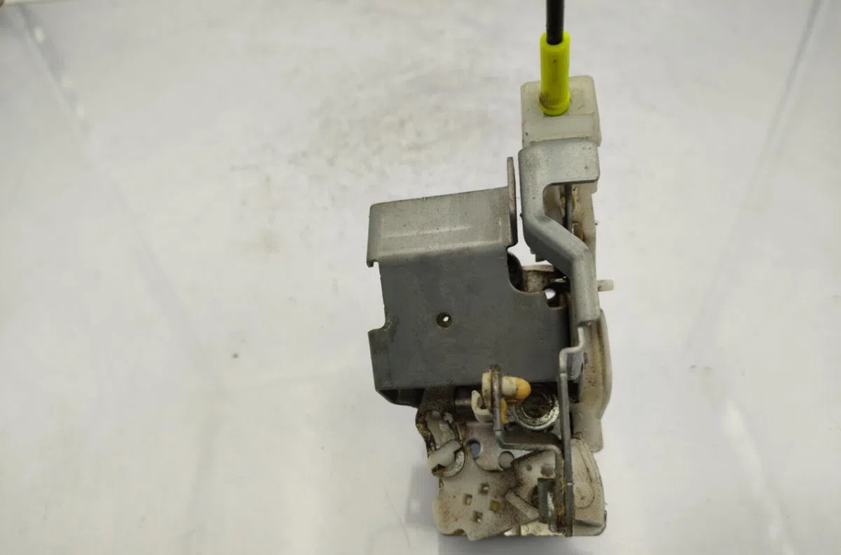Serrure porte ard CITROEN C1 1 PHASE 2 occasion
