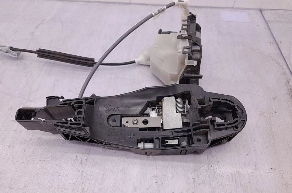Serrure porte ard CITROEN C3 3 PHASE 2 occasion