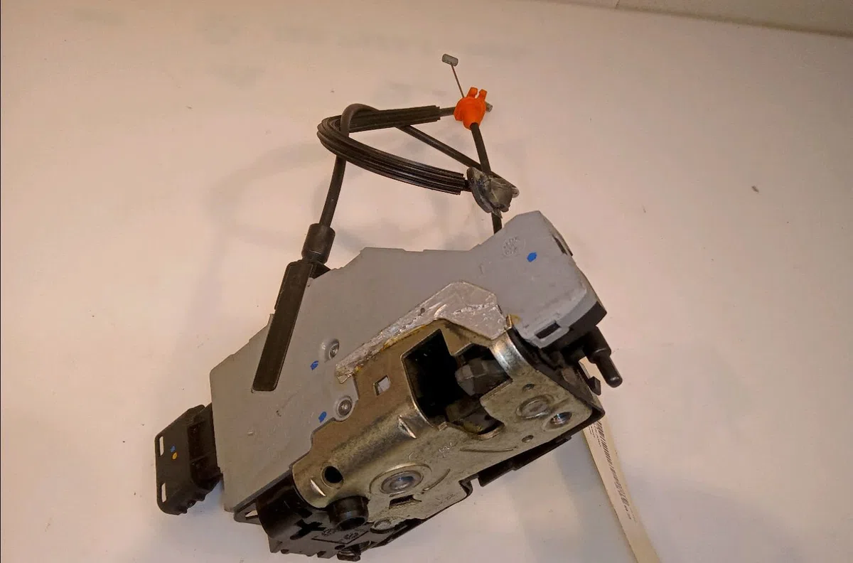 Serrure porte ard Citroen C4 GRAND PICASSO I (UA_) 1.6 hdi (2006-2011) 5 portes occasion