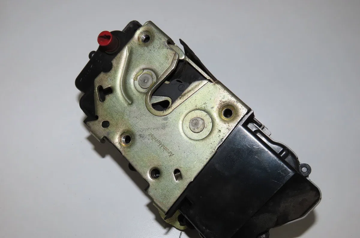 Serrure porte ard Citroen XSARA PICASSO (N68) 2.0 hdi (1999-2011) 5 portes occasion