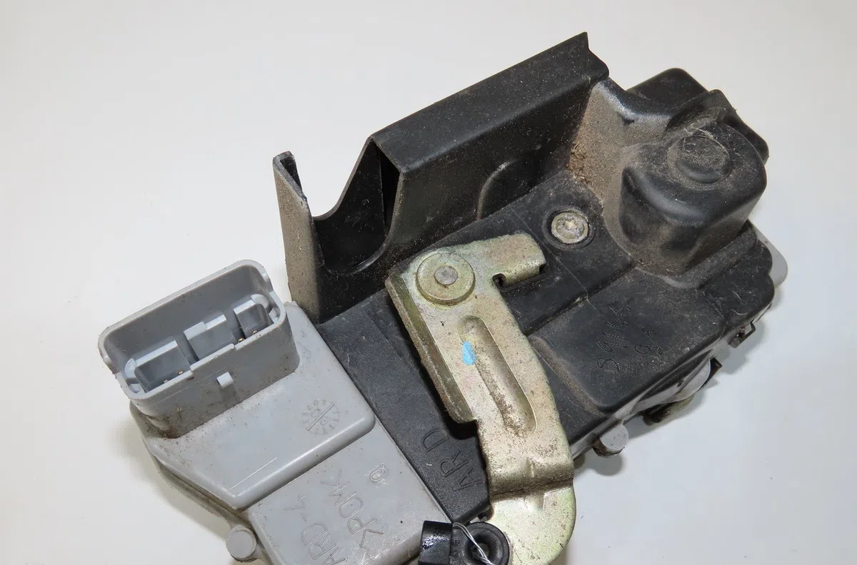 Serrure porte ard Citroen XSARA PICASSO (N68) 2.0 hdi (1999-2011) 5 portes occasion