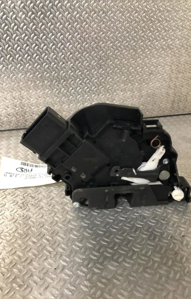 Serrure porte ard FORD C-MAX 1  C-MAX 1 PHASE 2 occasion