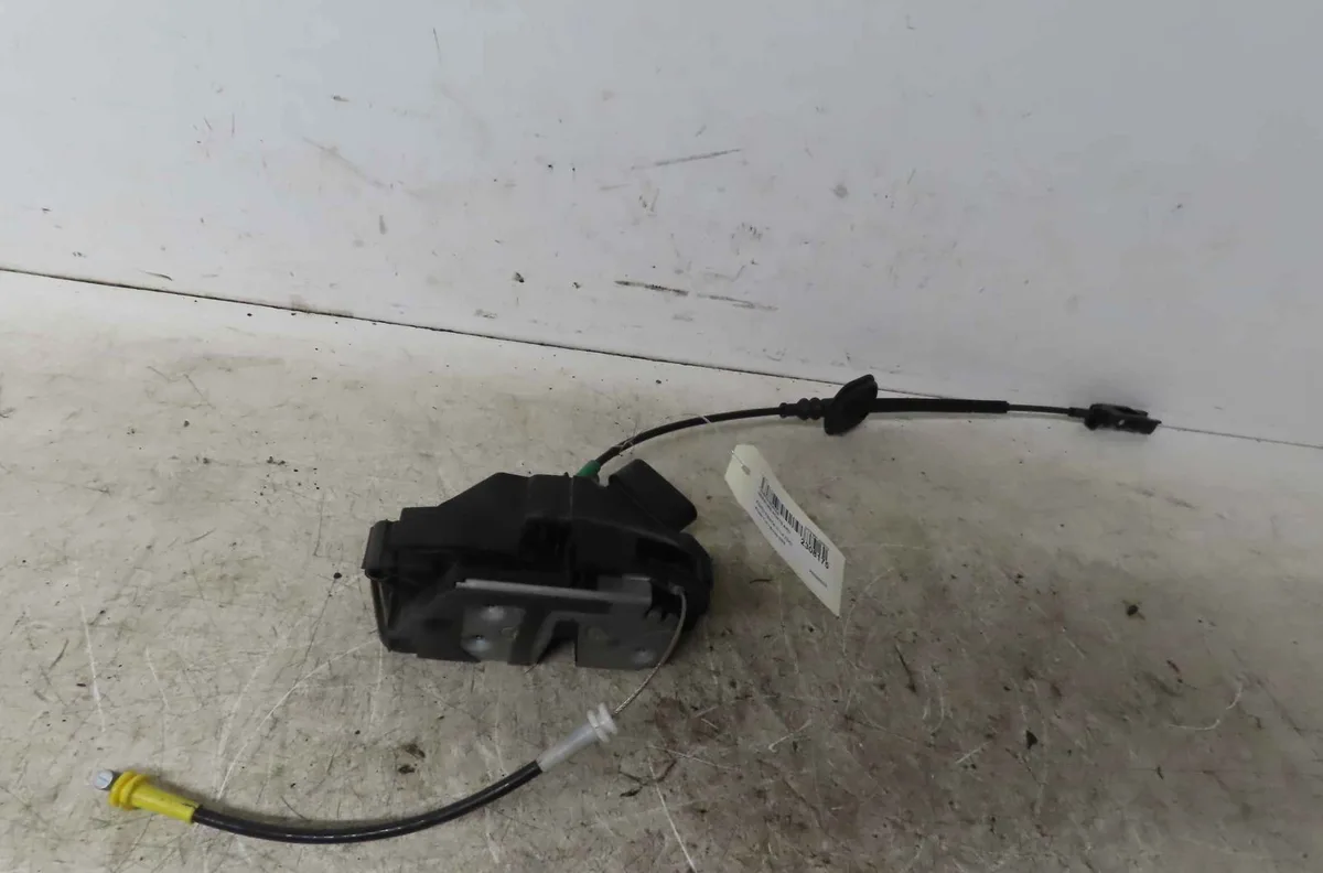 Serrure porte ard FORD FIESTA VI occasion