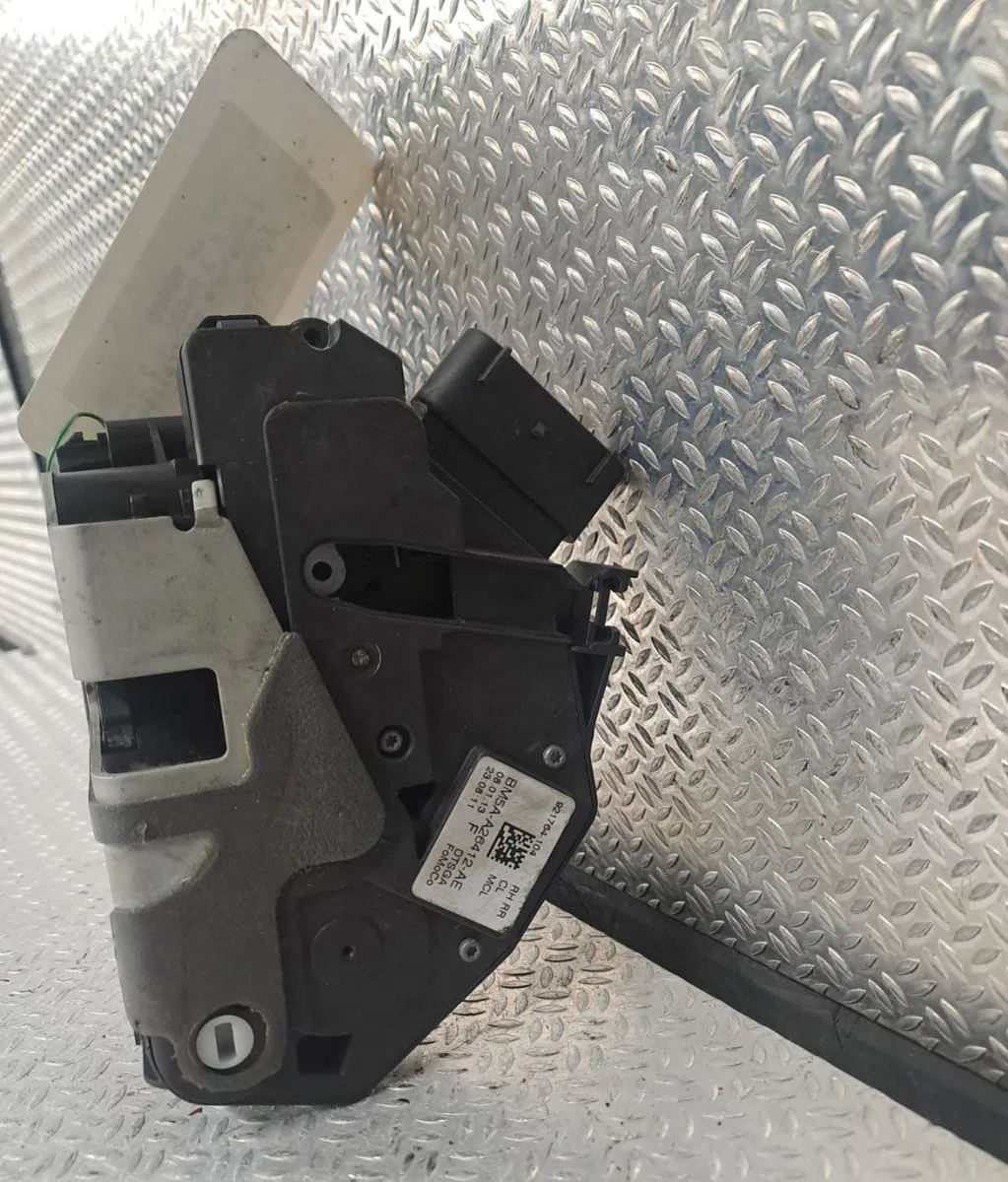 Serrure porte ard FORD FOCUS 3 PHASE 1 occasion