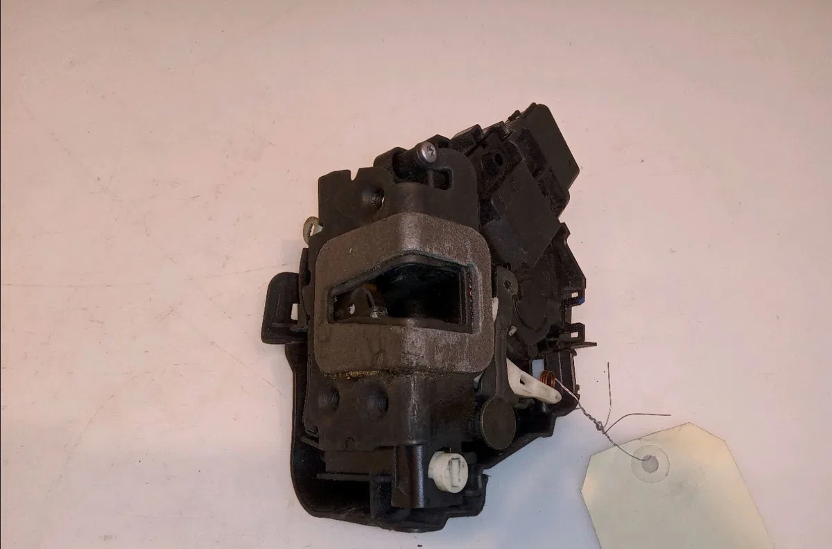 Serrure porte ard Ford MONDEO IV (BA7) 1.8 tdci (2007-2015) occasion