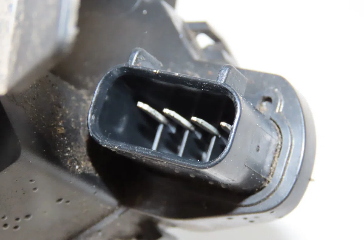Serrure porte ard Ford MONDEO IV (BA7) 2.0 tdci (2007-2015) occasion