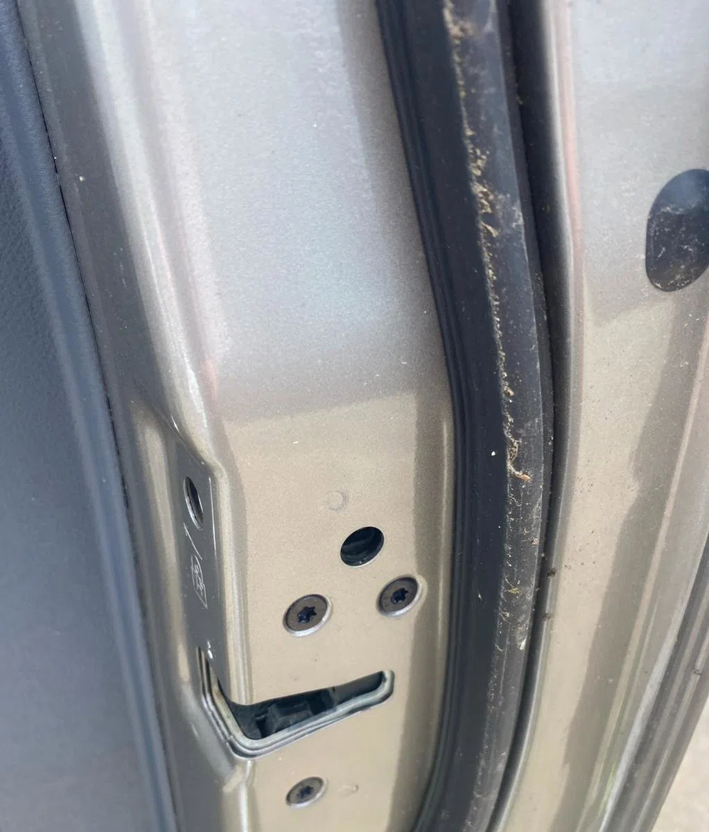 Serrure porte ard FORD RANGER 4 PHASE 2 occasion