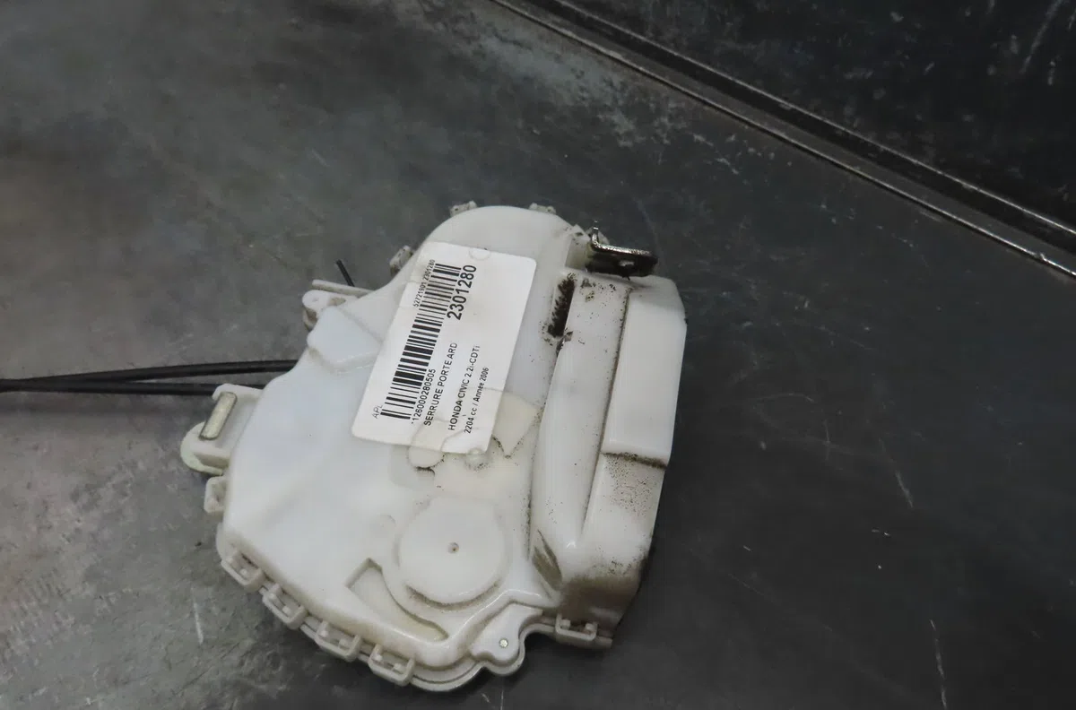Serrure porte ard HONDA CIVIC 2006 occasion