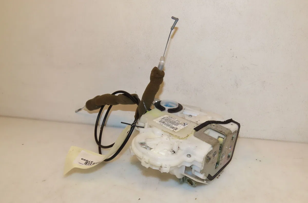 Serrure porte ard Honda CIVIC VIII Hatchback (FN, FK) 2.2 ctdi (fk3) (2005) 5 portes occasion